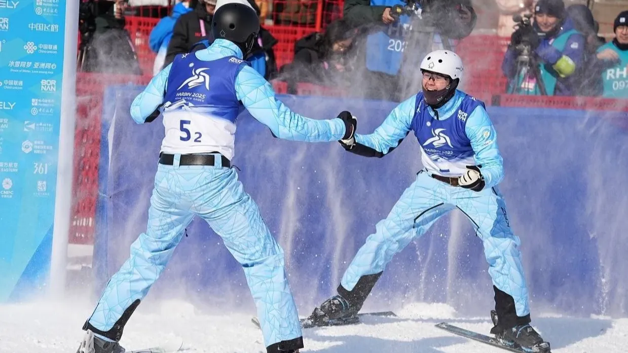 Сборная Казахстана завершила этап Кубка мира по фристафйл-акробатике в Чжанцзякоу фото на sportnews.kz от 22 декабря 2025 12:19