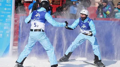 Сборная Казахстана завершила этап Кубка мира по фристафйл-акробатике в Чжанцзякоу