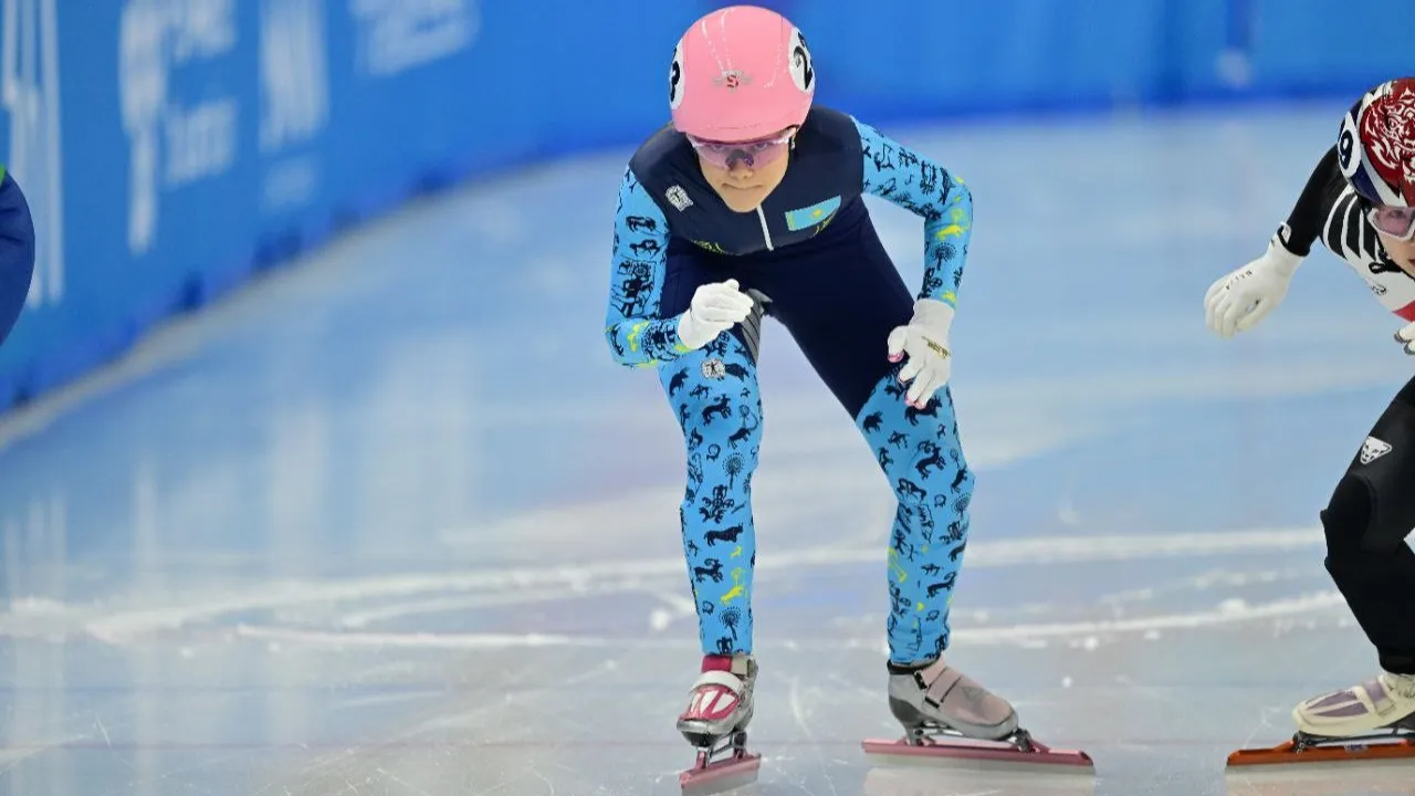 Шорт-трек фото на sportnews.kz от 23 декабря 2025 11:33