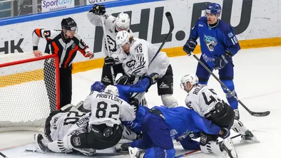 «Барыс» снова без голов: домашний матч с «Трактором» закончился сухим поражением