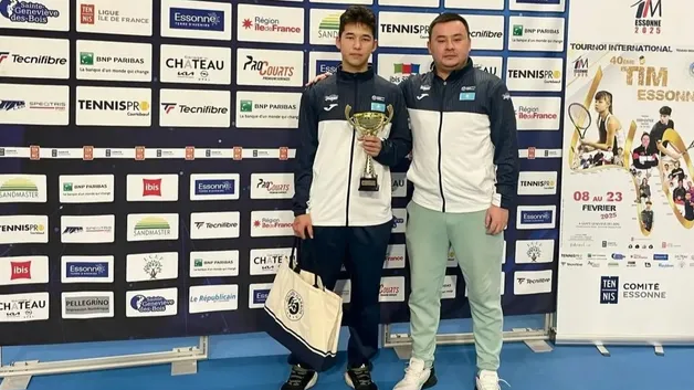 Юного казахстанца назвали лучшим иностранным игроком года в европейском теннисе