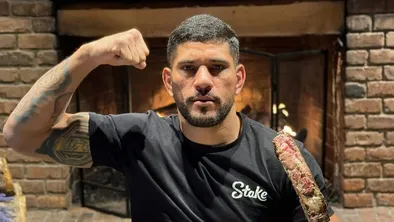 Алекс Перейра готов к хэвивейту: Джо Роган объяснил, почему это реально