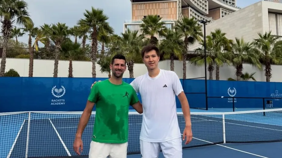 Тренировка с величайшим: как Жукаев оказался на корте с Джоковичем фото на sportnews.kz от 26 декабря 2025 13:48