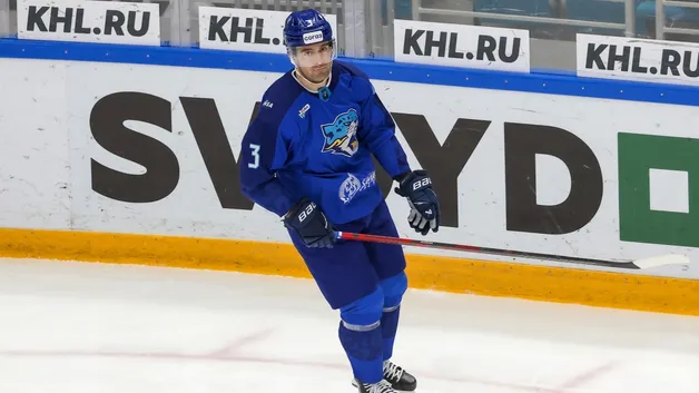 Маккошен отметил юбилей в КХЛ в неудачном матче «Барыса» против «Амура»
