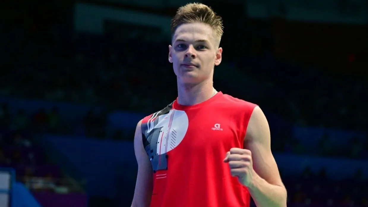 Казахстанский бадминтонист выиграл титул в Азии: ключевой момент финала фото на sportnews.kz от 29 декабря 2025 11:19