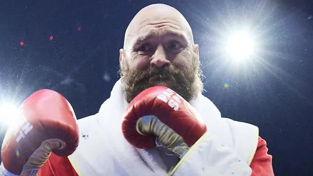 Тайсон Фьюри объявил о возвращении в профессиональный бокс