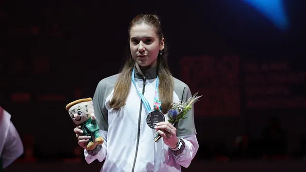 Один укол до золота: как сложился финал Кубка мира для казахстанской рапиристки