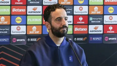 Рубен Аморим намекнул на разногласия в «Манчестер Юнайтед»: тренер против давления