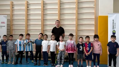 «Теннис до 10»: как в Казахстане расширяют систему детского спорта