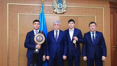 Аблайхан Жусупов, Сабыржан Аккалыков и Ермаганбет Булекпаев 