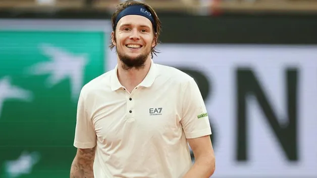 Преимущество на подаче и холодная голова: победный рецепт Александра Бублика