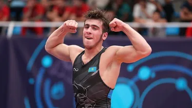 Золото с первого дня: как сборная Казахстана начала турнир по борьбе в Анталье