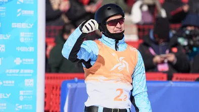 Старт этапа КМ по фристайл-акробатике: что показала сборная Казахстана в первый день