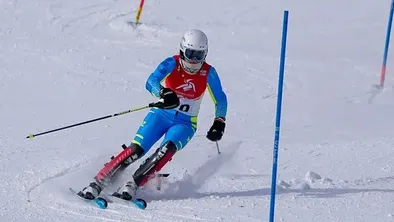 Казахстанка выиграла золото на турнире по горнолыжному спорту в Италии