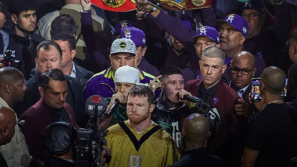 Канело Альварес готовится к возвращению на ринг в 2026 году фото на sportnews.kz от 16 января 2026 10:40