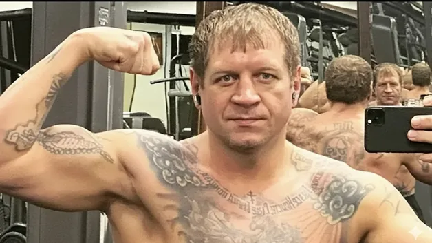 Александр Емельяненко 