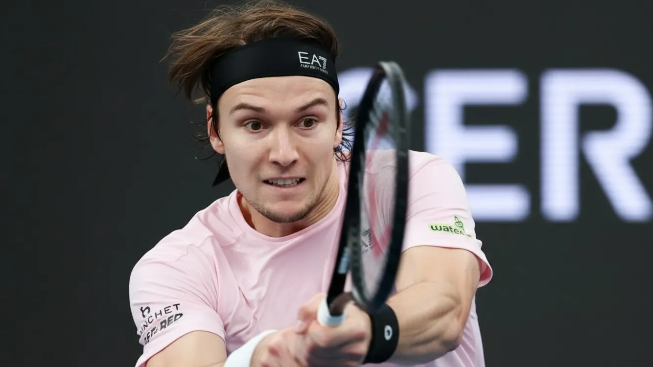 Александр Бублик встал в один ряд с Алькараcом, Синнером и Зверевым фото на sportnews.kz от 23 сентября 2025 10:44