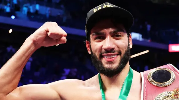 Мбилли остался без соперника: почему Шираз сорвал титульный поединок