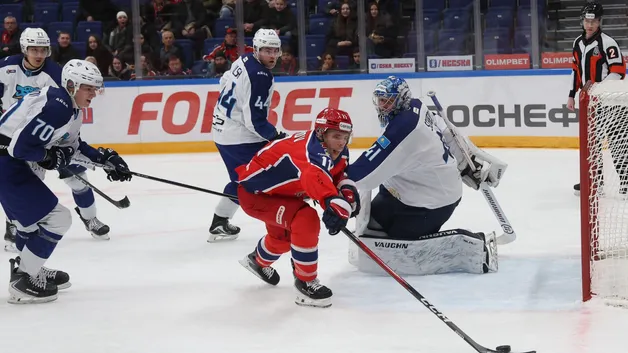 «Барыс» держался до последнего, но пропустил в самый неподходящий момент