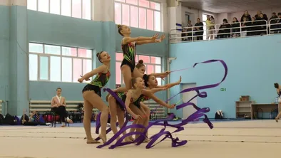 Выступление гимнасток на чемпионате ВКО в Усть-Каменогорске