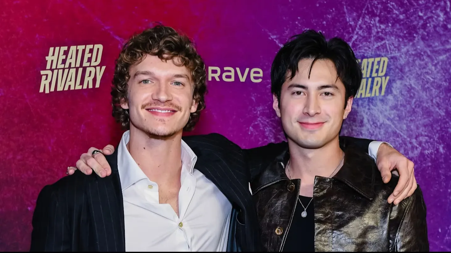 Актеры сериала Heated Rivalry несут олимпийский огонь Milano Cortina 2026 фото на sportnews.kz от 26 января 2026 08:57