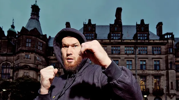 Камбэк без раскачки: Фьюри сразу выходит против силового нокаутера