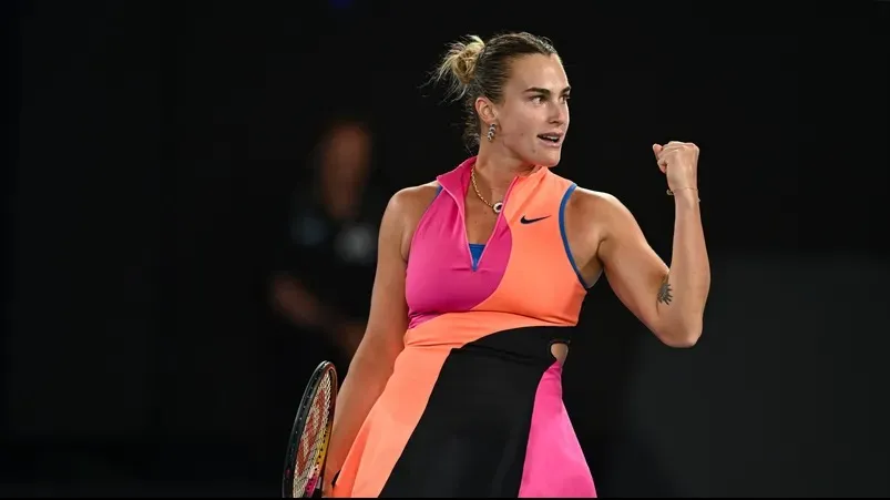 Арина Соболенко во время полуфинального матча Australian Open-2026 фото на sportnews.kz от 29 января 2026 15:33