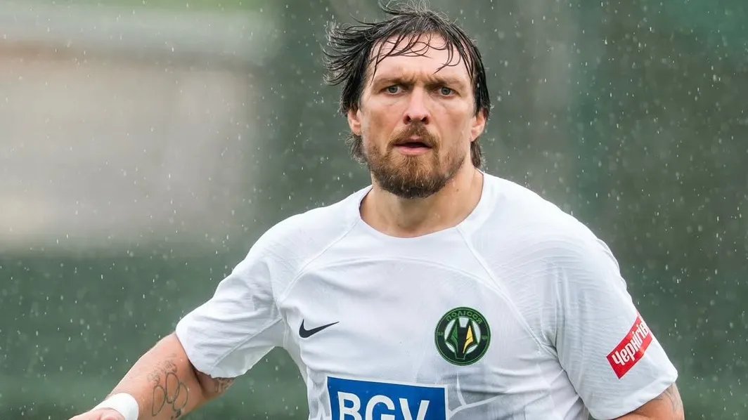 Цена чемпионства: Усик признался, чем пожертвовал ради карьеры фото на sportnews.kz от 30 января 2026 10:19