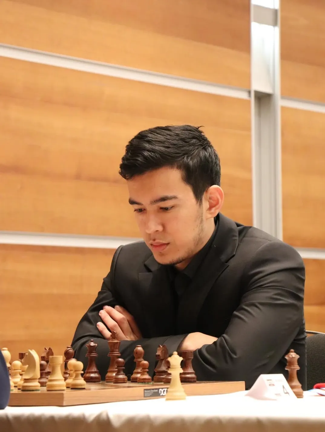 Нодирбек Абдусатторов — гроссмейстер из Узбекистана фото на sportnews.kz от 06 февраля 2026 09:13