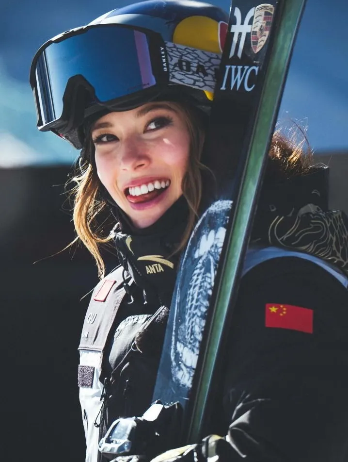 Эйлин Гу выступает в хафпайпе на зимней Олимпиаде-2026 фото на sportnews.kz от 11 февраля 2026 09:08