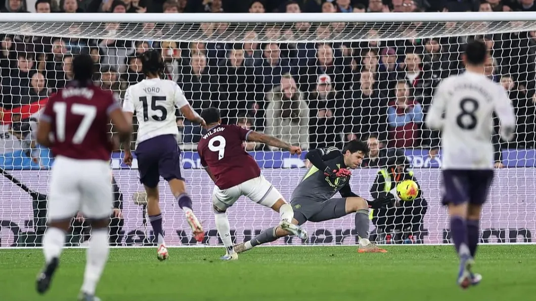 Самый короткий сезон за век и 9 матчей без поражений: что происходит с «Манчестер Юнайтед» фото на sportnews.kz от 11 февраля 2026 11:32