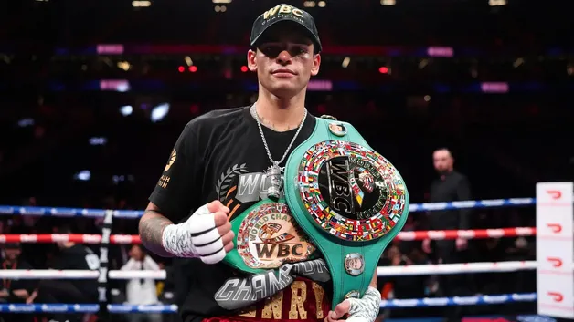 Топ-10 суперсреднего и полусреднего веса: кто поднялся, кто выбыл