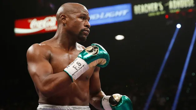 Мейвезер анонсировал новый неожиданный поединок перед боем с Пакьяо