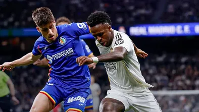 «Реал» сенсационно проиграл «Хетафе»: шедевр Сатриано и травма Мбаппе ударили по гонке с «Барселоной»