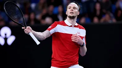 Бублик сенсационно проиграл, Данилина идет дальше, Андреева послала зрителей: новости тенниса