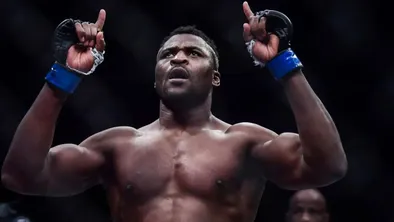 Фрэнсис Нганну возвращается в ММА после долгой паузы: кто станет его первым соперником