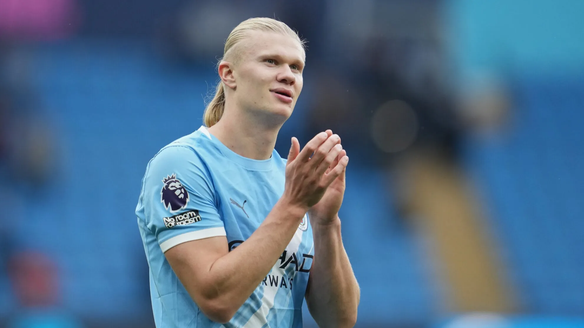 Эрлинг Холанд удивил Норвегию: редчайший артефакт оказался в библиотеке фото на sportnews.kz от 26 марта 2026 12:35