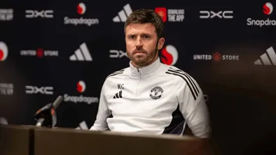 Кэррик вернул «Манчестер Юнайтед» в гонку за ЛЧ: что произошло после смены тренера