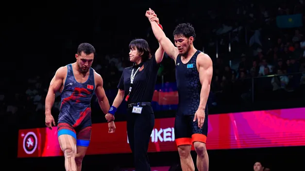 Победа Аманбека и борьба за пьедестал: что показала сборная Казахстана на ЧА по борьбе
