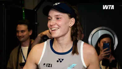 Рыбакина призналась, что училась водить и сдавала на права на Porsche из Штутгарта