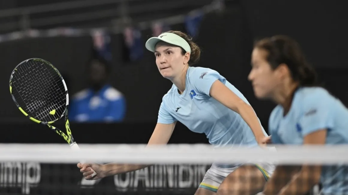 Один шаг до финала «Ролан Гаррос»: Данилина продолжает борьбу в паре фото на sportnews.kz от 04 июня 2026 11:24