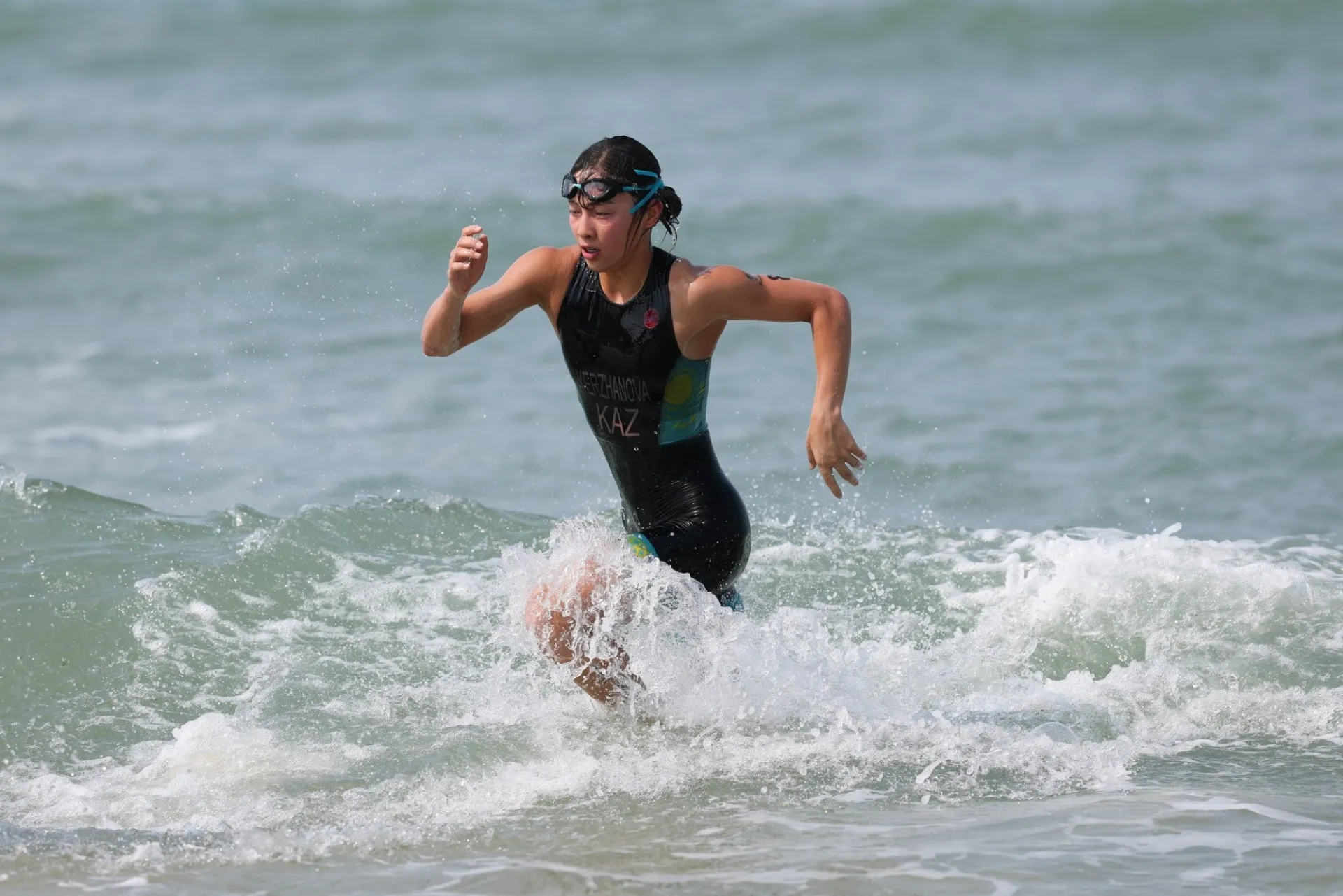 Диана Ержанова выиграла юниорский этап Кубка Европы по триатлону фото на sportnews.kz от 18 июля 2026 19:02