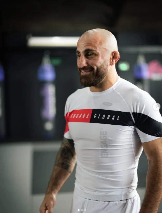 Чемпион UFC Волкановски фото на sportnews.kz от 06 августа 2026 09:57