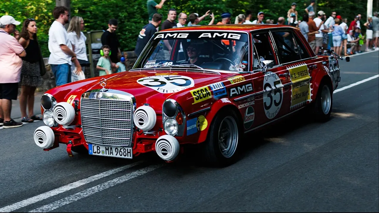 Гоночный Mercedes-Benz 300 SEL 6.8 AMG «Красная свинья» 1971 года