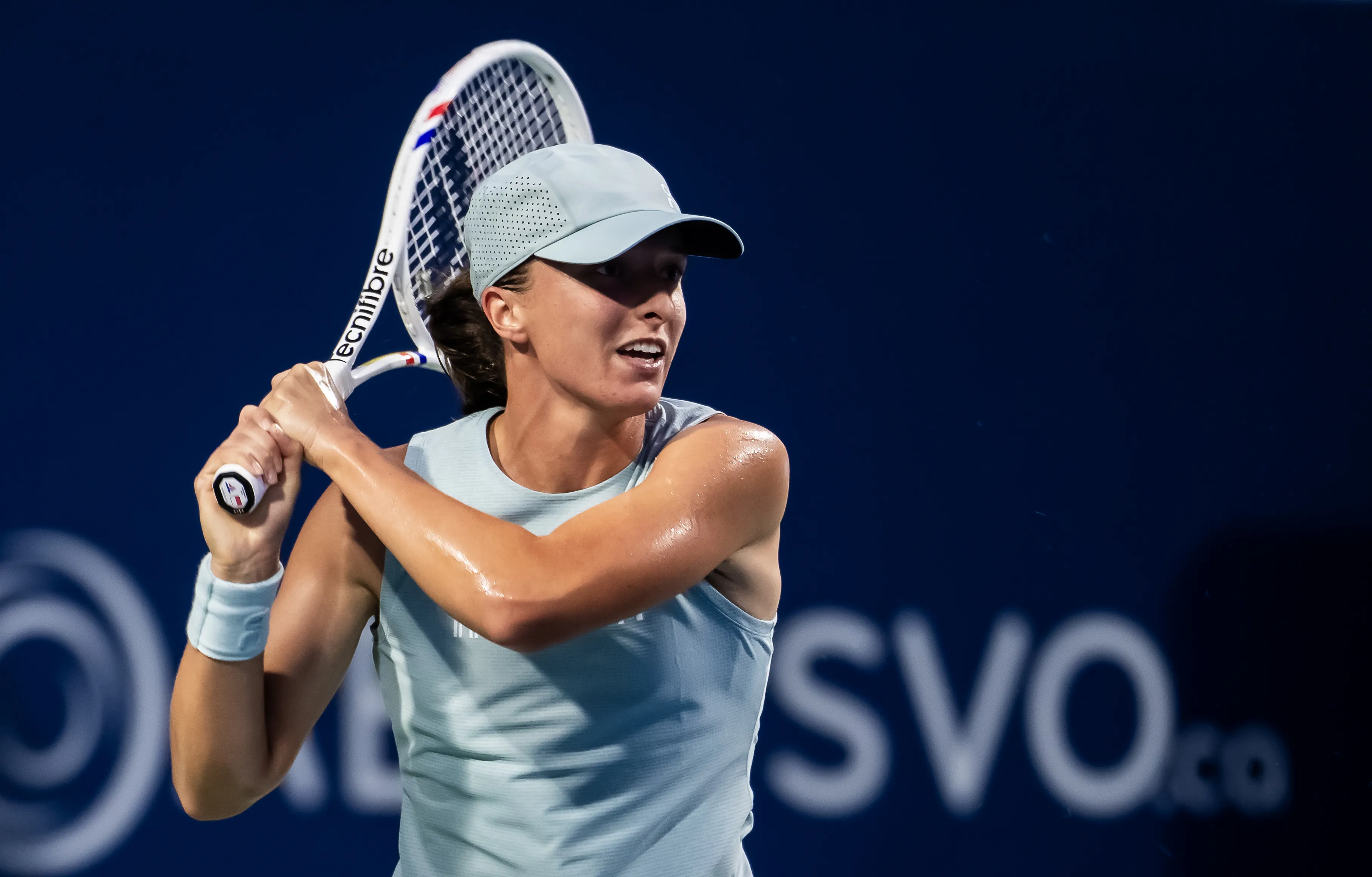 Швёнтек обыграла Свитолину и вышла в первый финал WTA 1000 в 2026 году фото на sportnews.kz от 13 августа 2026 09:59