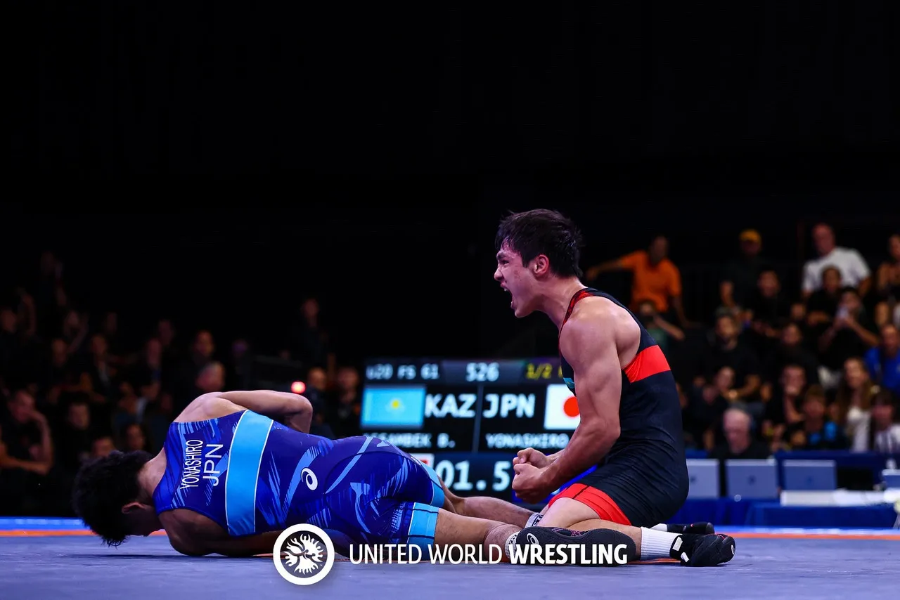 Бекасыл Асамбек вышел в финал чемпионата мира U20 по борьбе