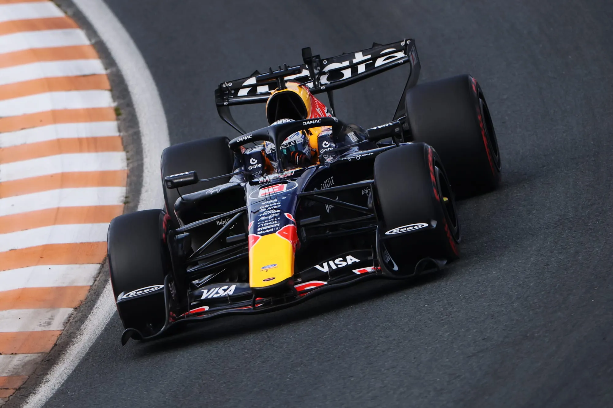 Двухпроцентный порог ФИА ограничит сезонные апгрейды мотора Red Bull