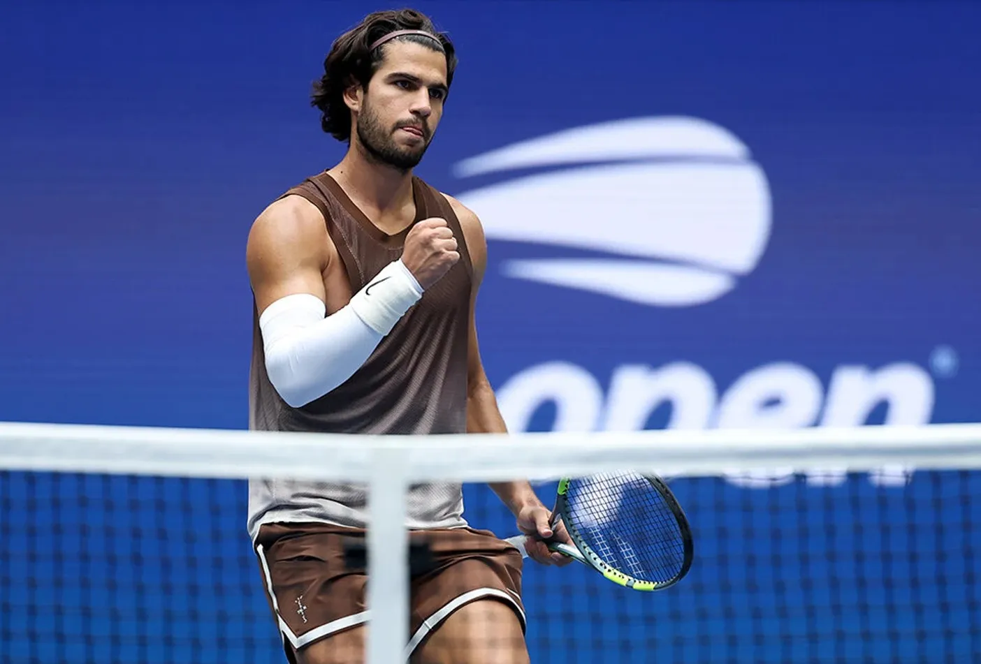 Шелтон выбил Алькараса из US Open в драматичном пятисетовом матче