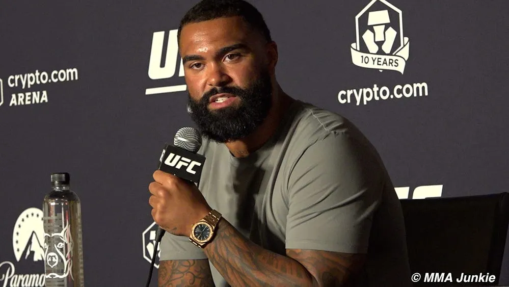 Гейб Стивсон назвал Шона Шарафа «трусом» перед боем на турнире UFC 331