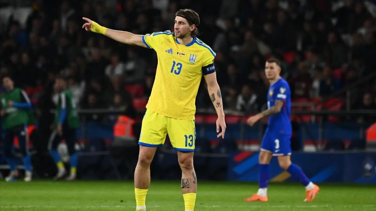 Ошибки Забарного стоят места в основе ПСЖ и жесткой критики в Украине